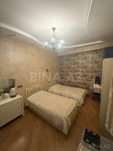 Сдаётся 3-комн. вторичка 120 м², м. Ази Асланов, photo 8 from 19