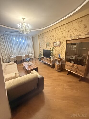 Сдаётся 3-комн. вторичка 120 м², м. Ази Асланов, photo 6 from 19