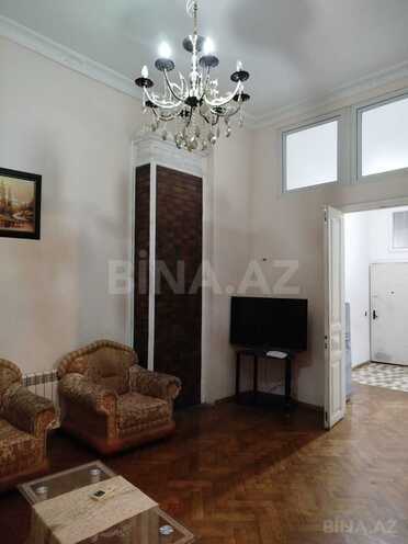İcarəyə verilir 2 otaqlı köhnə tikili 65 m², Sahil m., photo 13 from 28