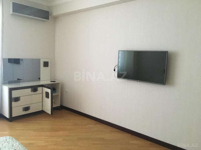 Сдаётся 3-комн. новостройка 120 м², м. Низами, photo 6 from 9