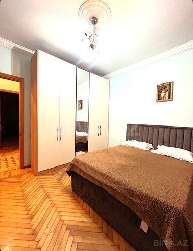 Satılır 2 otaqlı köhnə tikili 65 m², Nəsimi r., photo 5 from 11