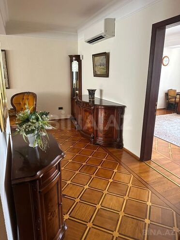 Satılır 3 otaqlı köhnə tikili 105 m², İçəri Şəhər m., photo 9 from 14