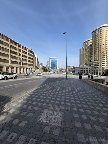 Продаётся 3-комн. вторичка 70 м², м. Элмляр Академиясы, photo 29 from 31