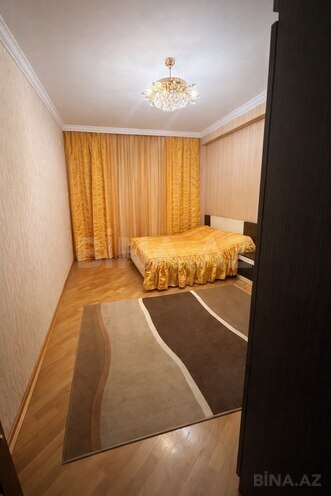 Продаётся 2-комн. новостройка 90 м², м. Нефтчиляр, photo 5 from 9