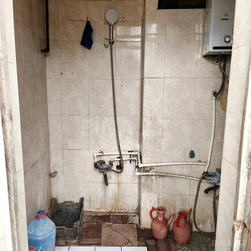 İcarəyə verilir 2 otaqlı həyət evi/bağ evi 75 m², İnşaatçılar m., photo 19 from 20