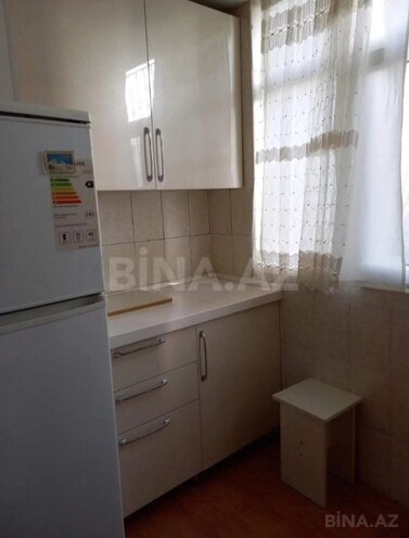 Продаётся 1-комн. вторичка 35 м², м. Кара Караев, photo 13 from 14