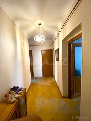 Satılır 4 otaqlı köhnə tikili 110 m², Səbail r., photo 20 from 23