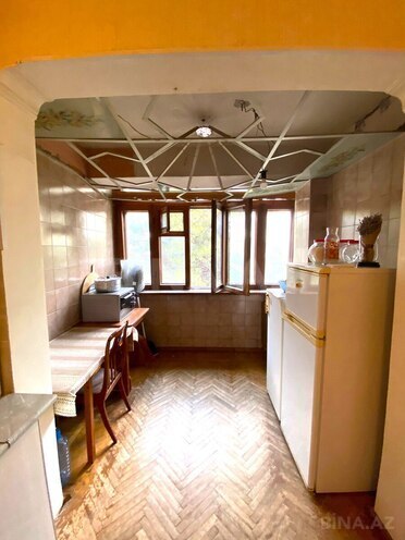 Satılır 4 otaqlı köhnə tikili 110 m², Səbail r., photo 13 from 23