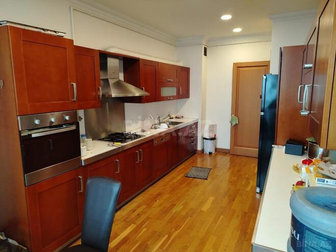 İcarəyə verilir 4 otaqlı yeni tikili 220 m², Sahil m., photo 10 from 17
