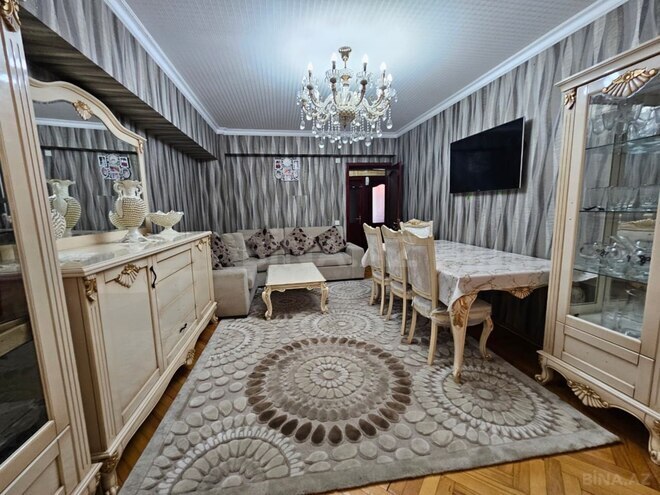 Продаётся 2-комн. вторичка 70 м², м. Гянджлик, photo 4 from 25