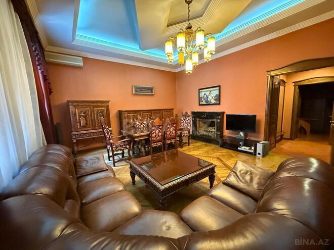 Продаётся 4-комн. вторичка 130 м², м. Ичеришехер, photo 4 from 19