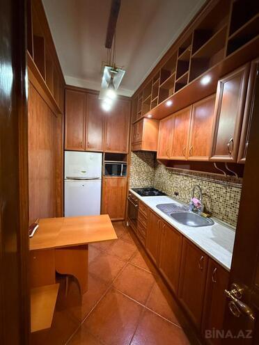 Продаётся 4-комн. вторичка 130 м², м. Ичеришехер, photo 15 from 19