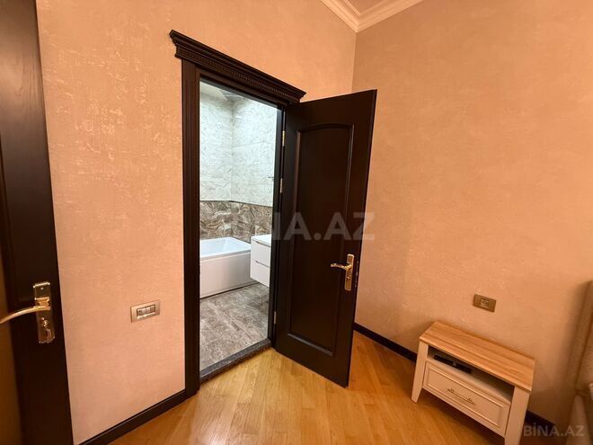 Сдаётся 3-комн. новостройка 160 м², м. Низами, photo 7 from 11