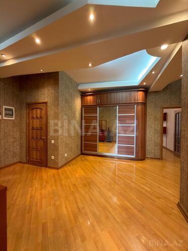 Продаётся 4-комн. новостройка 170 м², м. Низами, photo 18 from 32