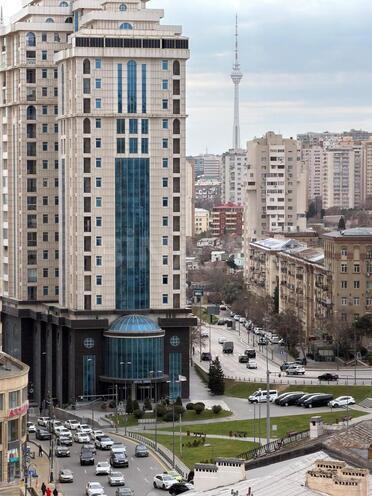 Продаётся 4-комн. новостройка 170 м², м. Низами, photo 7 from 32