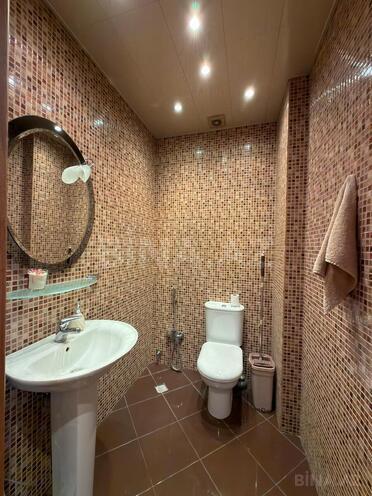 Продаётся 4-комн. новостройка 170 м², м. Низами, photo 16 from 32