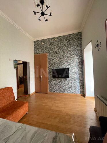Satılır 4 otaqlı köhnə tikili 125 m², Sahil m., photo 7 from 17