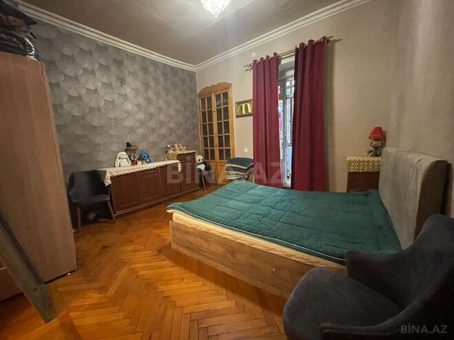 Satılır 4 otaqlı köhnə tikili 125 m², Sahil m., photo 6 from 17