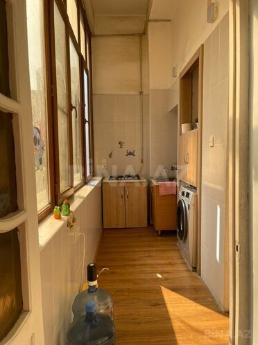 Satılır 4 otaqlı köhnə tikili 125 m², Sahil m., photo 11 from 17