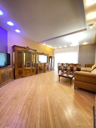 Сдаётся 3-комн. новостройка 145 м², м. 8 ноября, photo 12 from 21