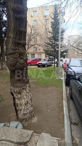 Satılır 2 otaqlı köhnə tikili 55 m², İnşaatçılar m., photo 4 from 10