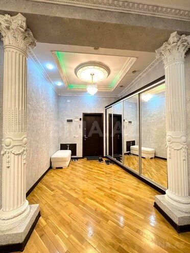 Продаётся 3-комн. новостройка 180 м², м. Низами, photo 17 from 24