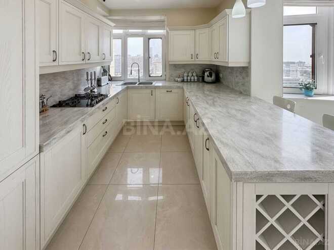 İcarəyə verilir 4 otaqlı yeni tikili 205 m², 28 May m., photo 19 from 28