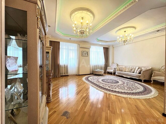 Продаётся 3-комн. новостройка 180 м², м. Низами, photo 3 from 24