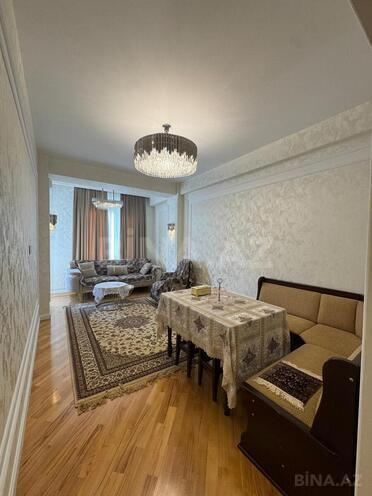 Продаётся 2-комн. новостройка 72 м², м. Кара Караев, photo 3 from 11