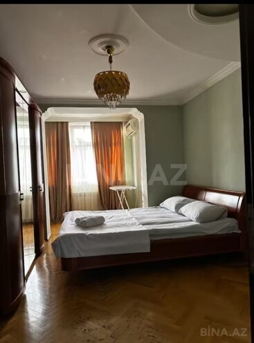 Сдаётся 3-комн. вторичка 85 м², м. Низами, photo 7 from 19