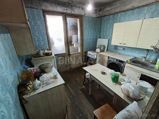 Satılır 4 otaqlı köhnə tikili 95 m², Xalqlar Dostluğu m., photo 13 from 17