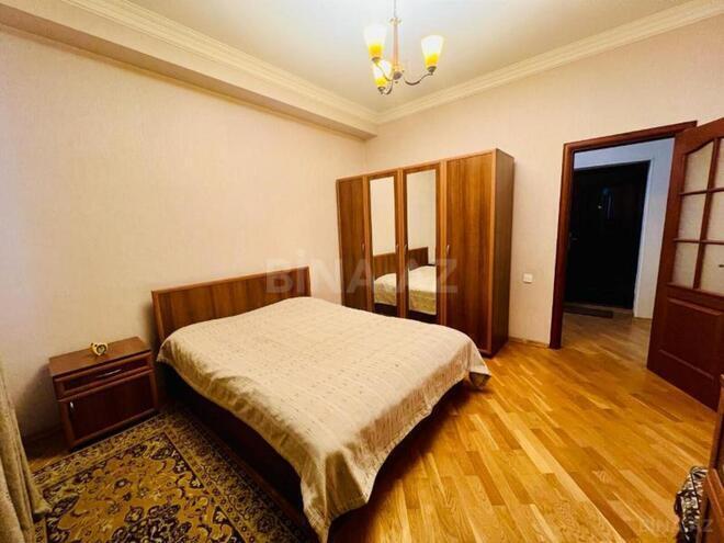 Сдаётся 3-комн. вторичка 80 м², м. Ичеришехер, photo 5 from 12