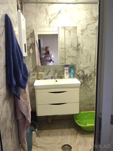 Satılır 3 otaqlı köhnə tikili 70 m², Xalqlar Dostluğu m., photo 12 from 15