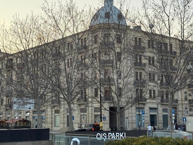 Продаётся 3-комн. вторичка 75 м², м. Низами, photo 3 from 18