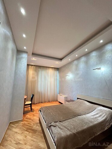 İcarəyə verilir 3 otaqlı yeni tikili 180 m², 28 May m., photo 13 from 18