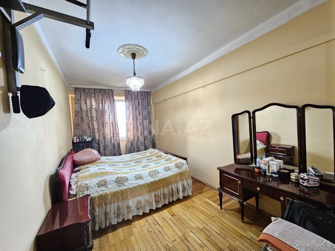 Satılır 3 otaqlı köhnə tikili 90 m², İnşaatçılar m., photo 10 from 21