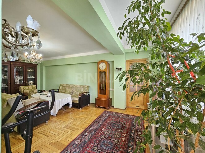 Satılır 3 otaqlı köhnə tikili 90 m², İnşaatçılar m., photo 3 from 21