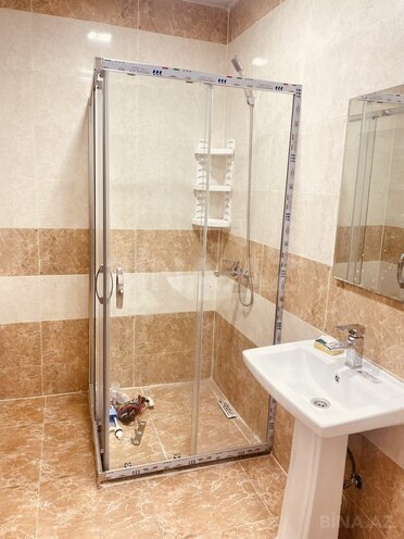 İcarəyə verilir 2 otaqlı yeni tikili 70 m², photo 16 from 19