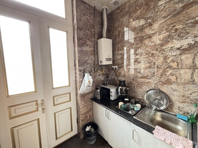 Сдаётся 1-комн. офис 25 м², м. Низами, photo 11 from 14