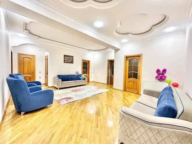 Satılır 3 otaqlı yeni tikili 120 m², İnşaatçılar m., photo 1 from 15