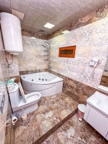 İcarəyə verilir 4 otaqlı yeni tikili 210 m², Sahil m., photo 31 from 32