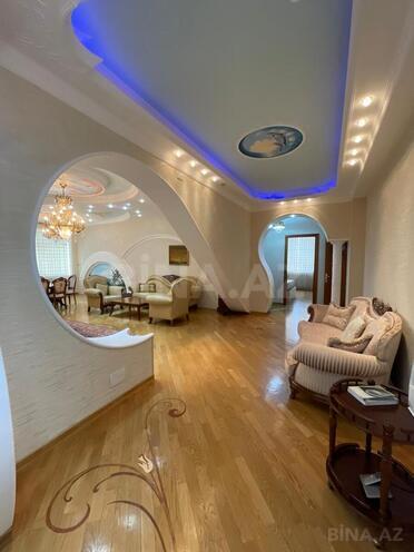 Сдаётся 4-комн. новостройка 200 м², м. Элмляр Академиясы, photo 3 from 12