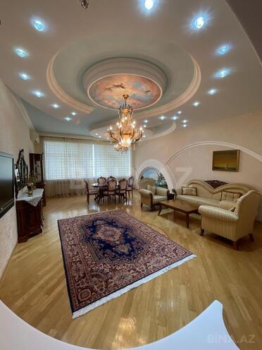 Сдаётся 4-комн. новостройка 200 м², м. Элмляр Академиясы, photo 1 from 12