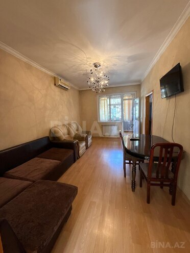 Satılır 2 otaqlı köhnə tikili 56 m², Memar Əcəmi m., photo 4 from 15