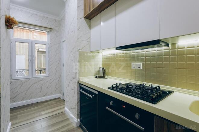 İcarəyə verilir 2 otaqlı köhnə tikili 70 m², Nizami m., photo 12 from 17