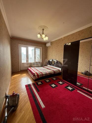 Продаётся 3-комн. вторичка 90 м², м. Ази Асланов, photo 3 from 16