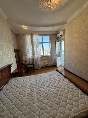 Сдаётся 3-комн. новостройка 130 м², м. Нариман Нариманов, photo 15 from 32