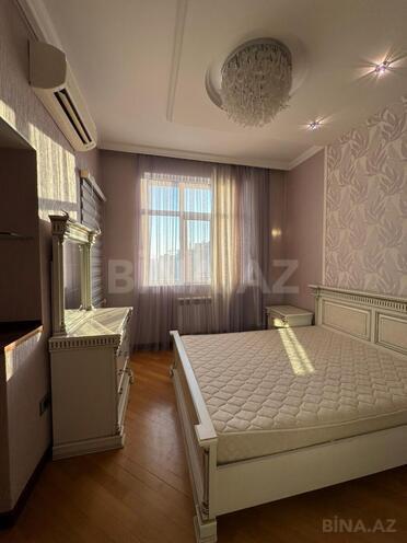 Сдаётся 3-комн. новостройка 130 м², м. Нариман Нариманов, photo 14 from 32