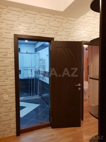 Сдаётся 2-комн. новостройка 69 м², м. Нефтчиляр, photo 7 from 23