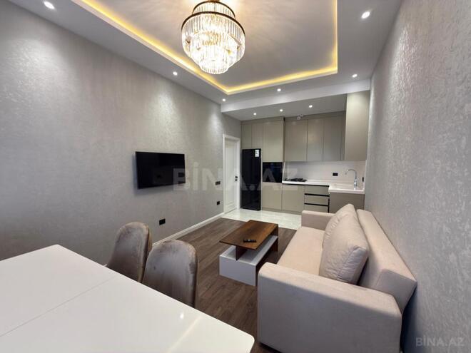 Сдаётся 2-комн. новостройка 70 м², м. Низами, photo 1 from 22